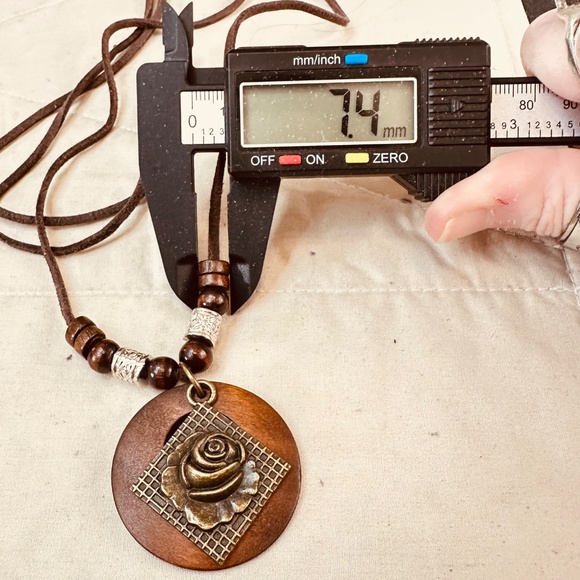 Wood Ring Pendant w/Rose Charm & Small Wood & Silver Tone Beads - Picture 5 of 10
